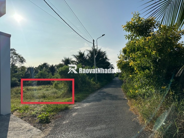 Chủ kẹt tiền cần bán gấp đất Trần Thị Thơm full thổ cư tp.Mỹ Tho 110m2 (5x23)m